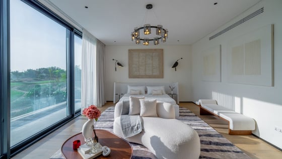 Refined Villa Living on the Golf Course, picture 18