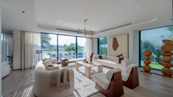 Refined Villa Living on the Golf Course, picture 4