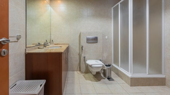 High Floor | Upgraded | Prime Location Apartment, picture 22