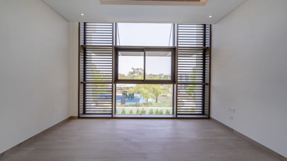 Luxury 5-bedroom villa in District One Phase III, picture 7