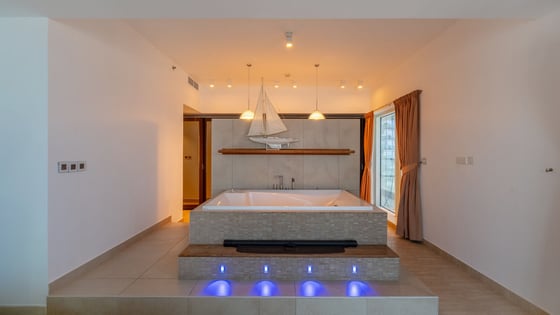 Vacant | Upgraded | Fully Furnished | Spacious, picture 18