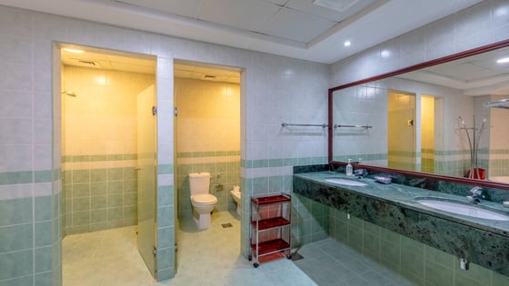 Vacant | Upgraded | Fully Furnished | Spacious, picture 19