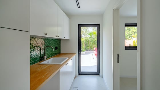 Fully Renovated, Private Pool, Barbeque, Quiet Area, picture 11