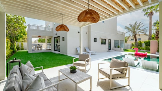 Fully Renovated, Private Pool, Barbeque, Quiet Area, picture 1