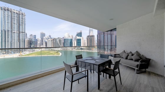 Rare Half floor unit with spectacular views, picture 22