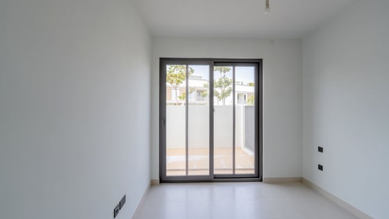 Luxury 4BR Villa | Modern Design &amp; Amenities, picture 7