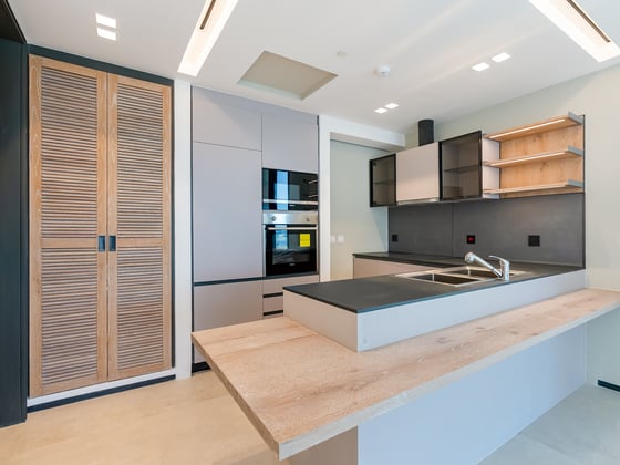 Bright and Modern Unit with Study | Pet-Friendly, picture 6