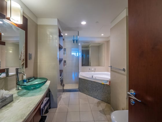 Elegant Duplex Living at the World Trade Centre, picture 9