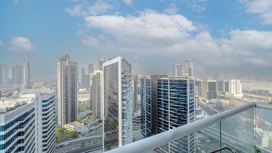 Skyline Luxury | 1BR Fully Furnished | Prime Spot, picture 13