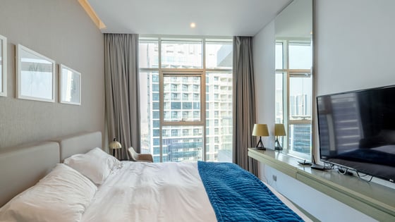 Skyline Luxury | 1BR Fully Furnished | Prime Spot, picture 7