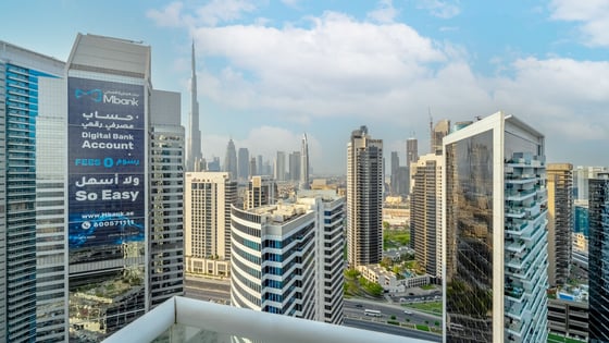 Skyline Luxury | 1BR Fully Furnished | Prime Spot, picture 1