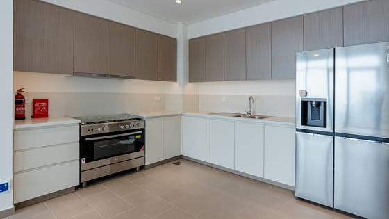 High Floor 2 bed apt | Rented | Gorgeous View, picture 4