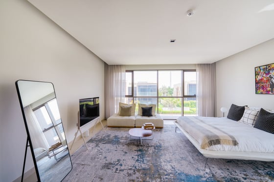Refined Villa with a Private Pool in Dubai Hills, picture 22