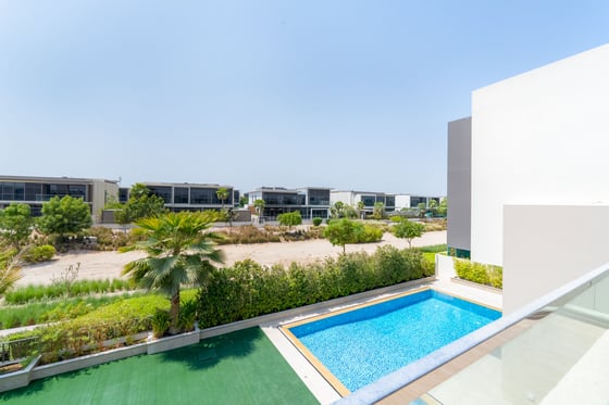 Refined Villa with a Private Pool in Dubai Hills, picture 34