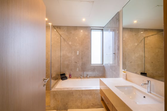 Refined Villa with a Private Pool in Dubai Hills, picture 29