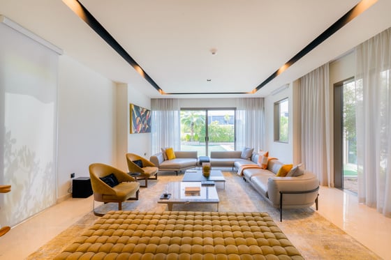 Refined Villa with a Private Pool in Dubai Hills, picture 2