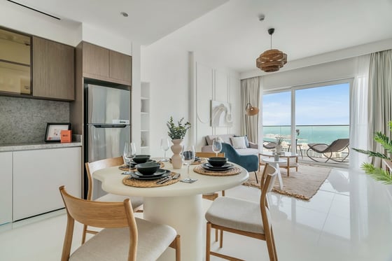 Luxury 2BR Apartment | Sea View | Grand Bleu Tower, picture 5