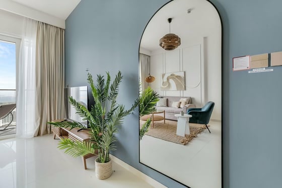 Luxury 2BR Apartment | Sea View | Grand Bleu Tower, picture 9