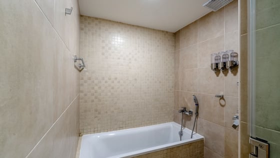 Skyline Serenity | 2BR Luxury | Al Andalus Tower A, picture 17