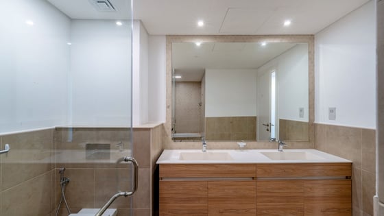 Skyline Serenity | 2BR Luxury | Al Andalus Tower A, picture 16