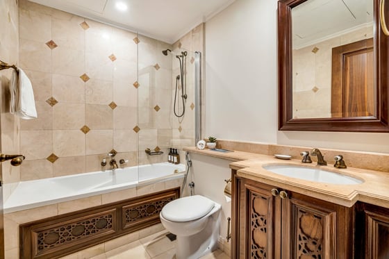 Chic Arabic-Style Retreat | City Views | Kamoon 2, picture 27