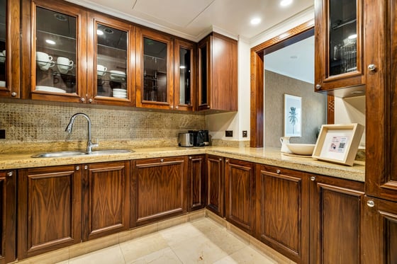 Chic Arabic-Style Retreat | City Views | Kamoon 2, picture 15