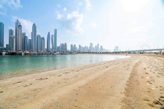 Beachfront Escape | Skyline & Sea Views | Marina Vista T2, picture 32