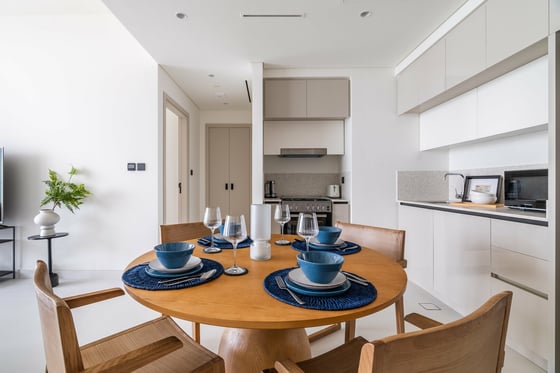 Beachfront Escape | Skyline & Sea Views | Marina Vista T2, picture 11