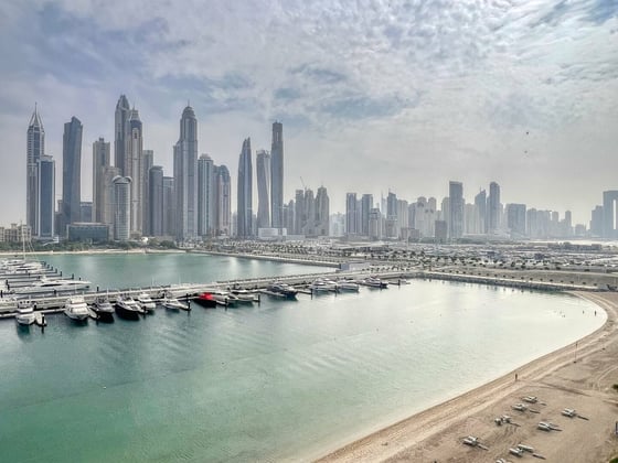 Beachfront Escape | Skyline & Sea Views | Marina Vista T2, picture 29