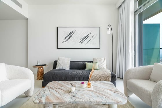 Beachfront Escape | Skyline & Sea Views | Marina Vista T2, picture 6