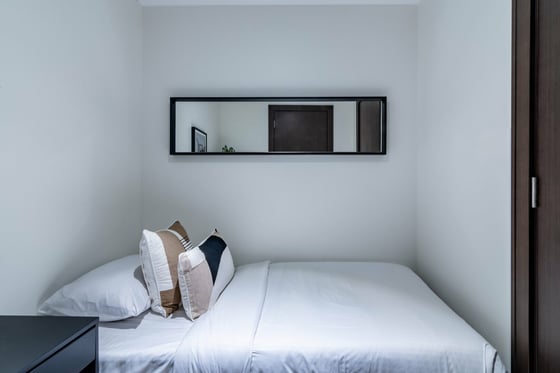 Downtown Luxury Stay | Burj Khalifa Views | Opera Grand, picture 29