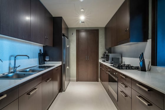 Downtown Luxury Stay | Burj Khalifa Views | Opera Grand, picture 11