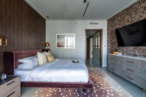 Downtown Luxury Stay | Burj Khalifa Views | Opera Grand, picture 14