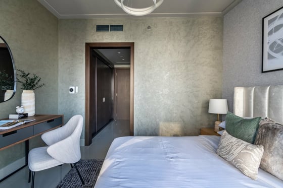 Downtown Luxury Stay | Burj Khalifa Views | Opera Grand, picture 20