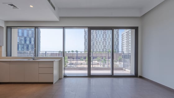 Vacant | Pool View | Bright l Exclusive listing, picture 8