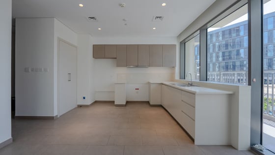 Vacant | Pool View | Bright l Exclusive listing, picture 7