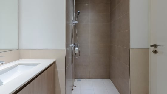 Vacant | Pool View | Bright l Exclusive listing, picture 18