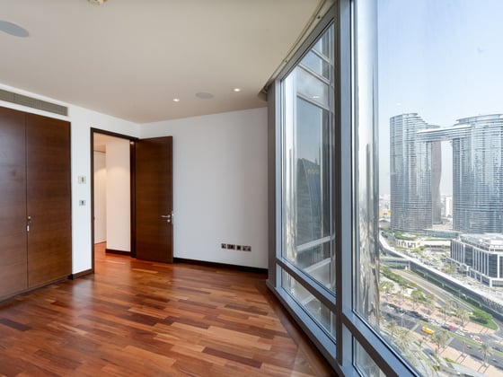 Contemporary Urban Luxury at the Burj Khalifa, picture 7