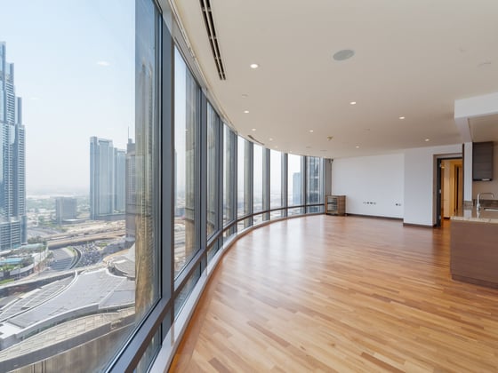 Contemporary Urban Luxury at the Burj Khalifa, picture 4