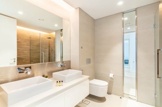 Seaside Charm | Modern Comfort | Bluewaters 4, picture 28