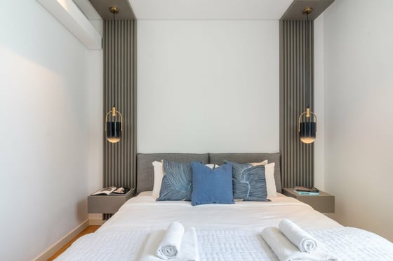 Seaside Charm | Modern Comfort | Bluewaters 4, picture 7