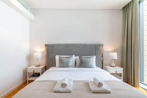 Seaside Charm | Modern Comfort | Bluewaters 4, picture 5