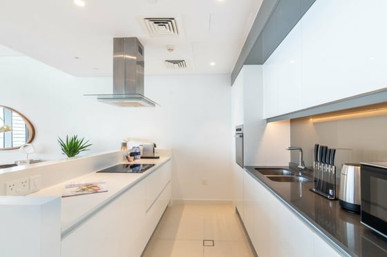 Seaside Charm | Modern Comfort | Bluewaters 4, picture 24