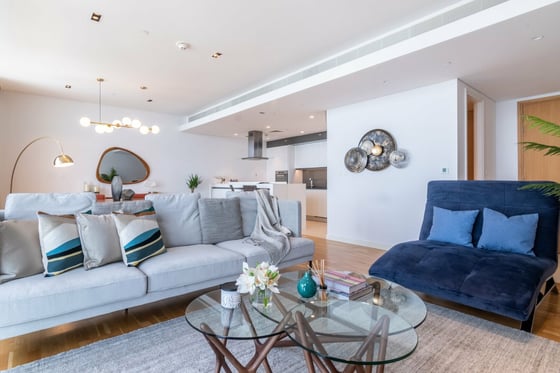 Seaside Charm | Modern Comfort | Bluewaters 4, picture 13