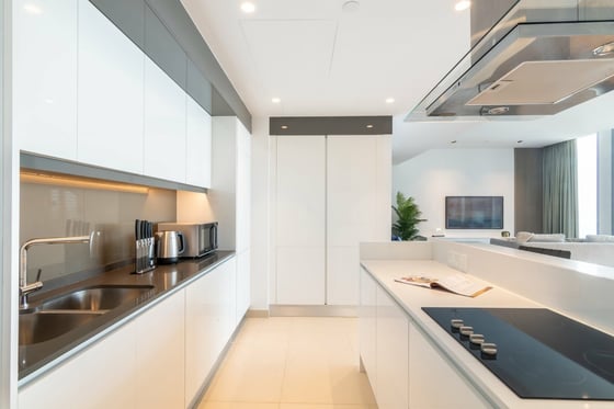 Seaside Charm | Modern Comfort | Bluewaters 4, picture 17