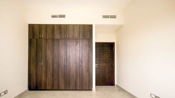 ExclusiveI Vacant Spacious 4BR Townhouse Singlerow, picture 10