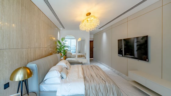 Serene Skyline | 3BR Luxury Oasis Fully Furnished, picture 15