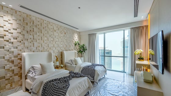 Serene Skyline | 3BR Luxury Oasis Fully Furnished, picture 9