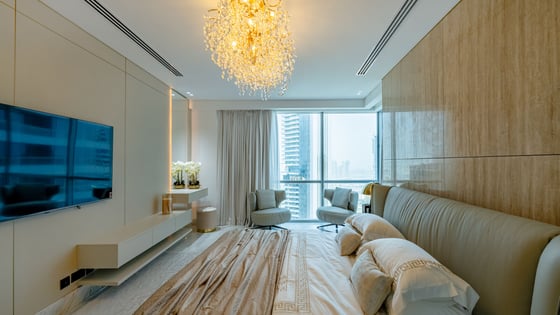 Serene Skyline | 3BR Luxury Oasis Fully Furnished, picture 14