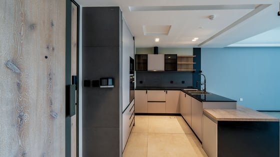 Spacious 2-Bedroom Duplex Apartment | The Terraces, picture 7